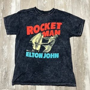 Elton John rocket man concert t